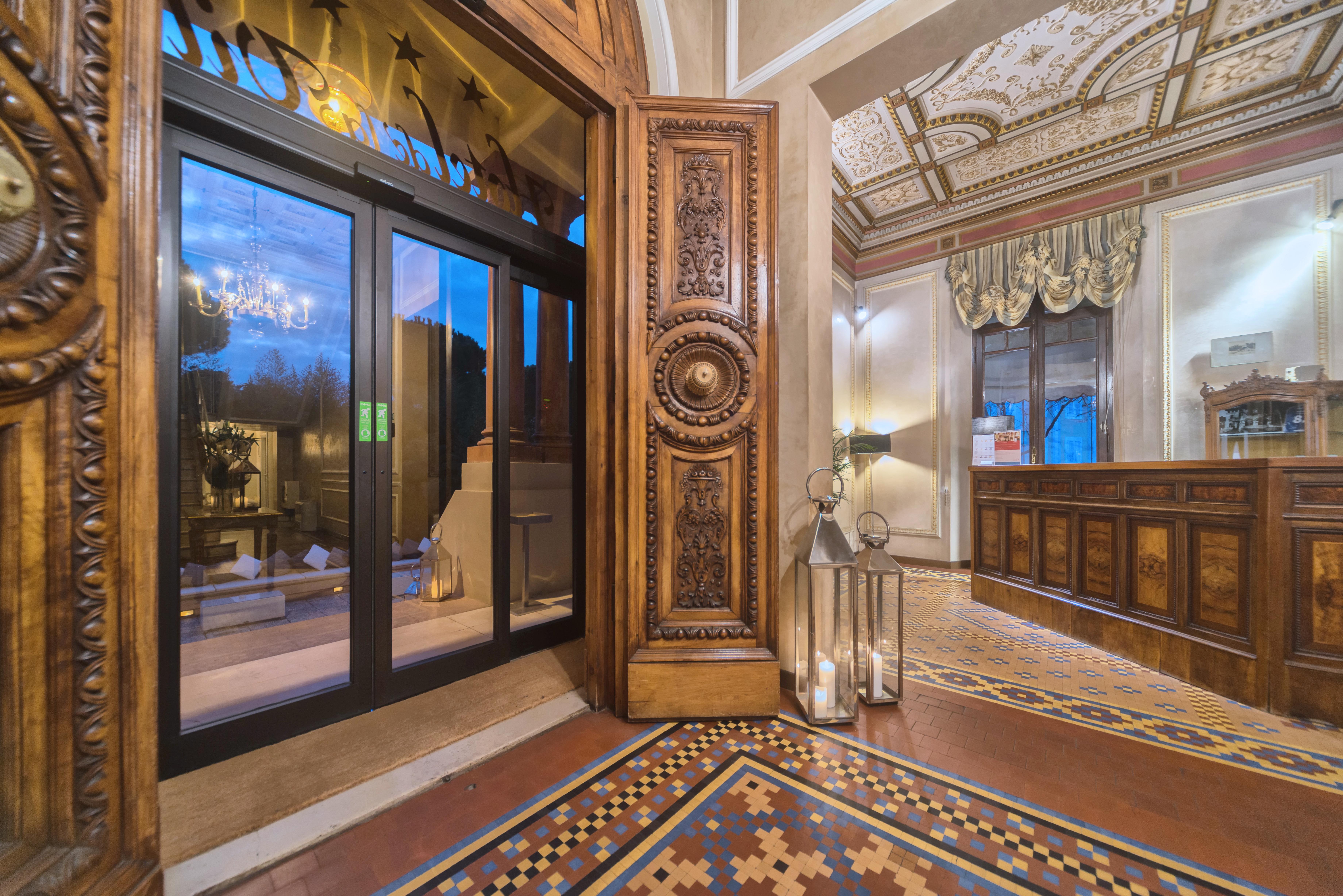 Hotel De La Ville Riccione Esterno foto