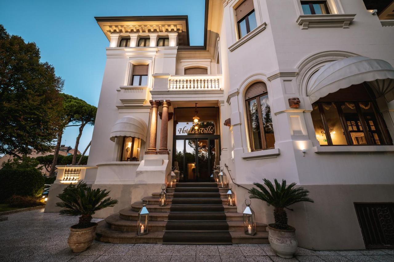Hotel De La Ville Riccione Esterno foto