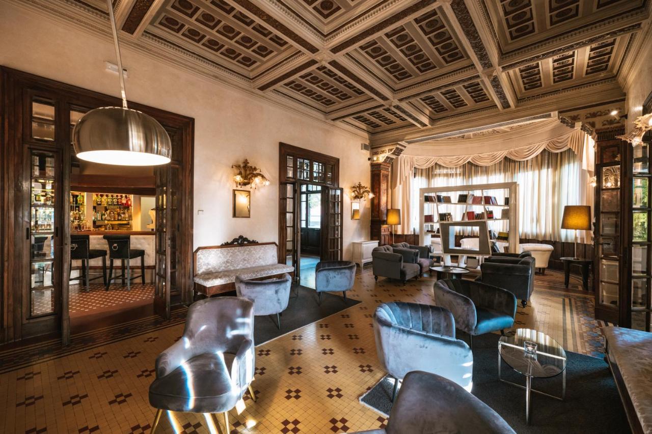 Hotel De La Ville Riccione Esterno foto