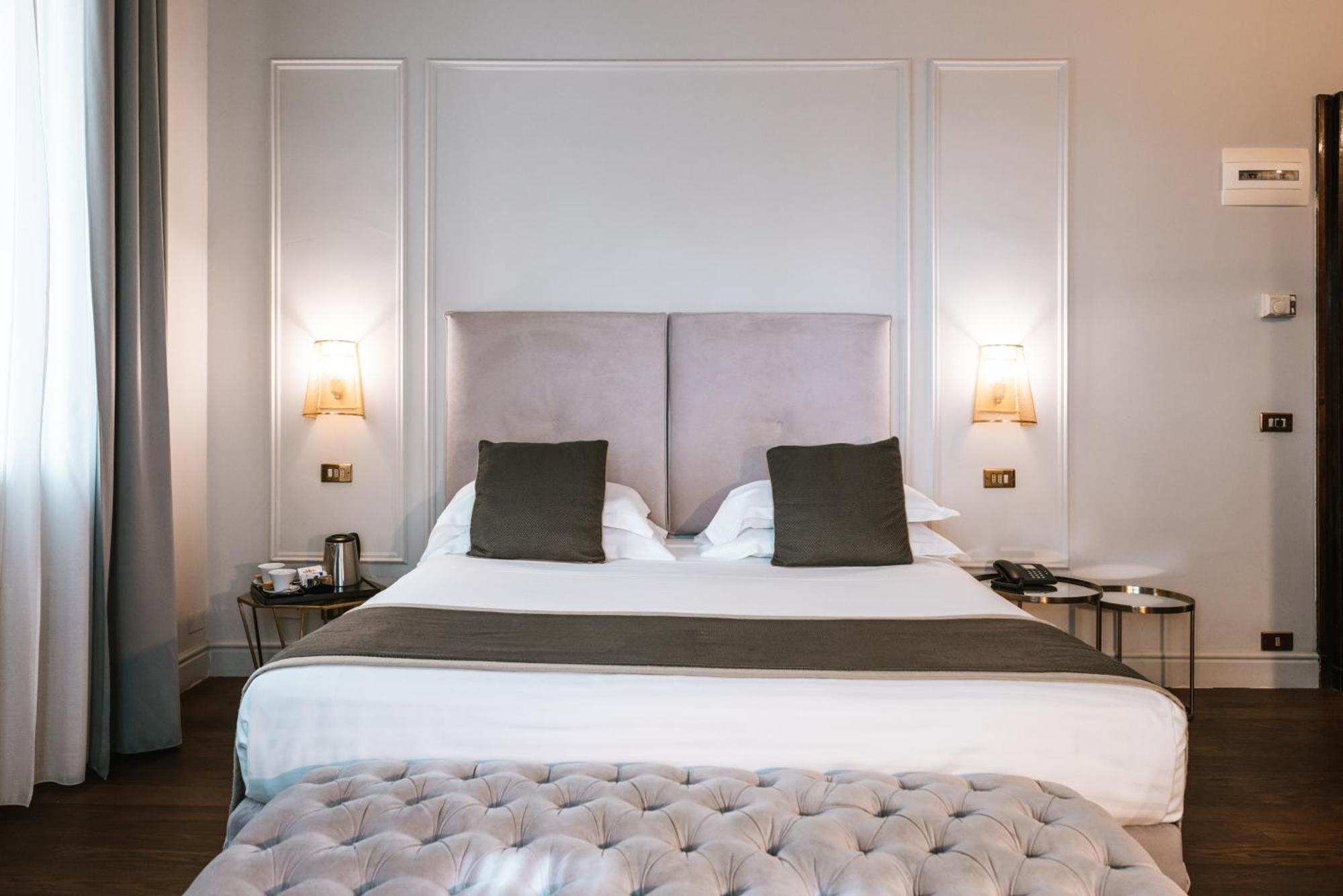 Hotel De La Ville Riccione Esterno foto